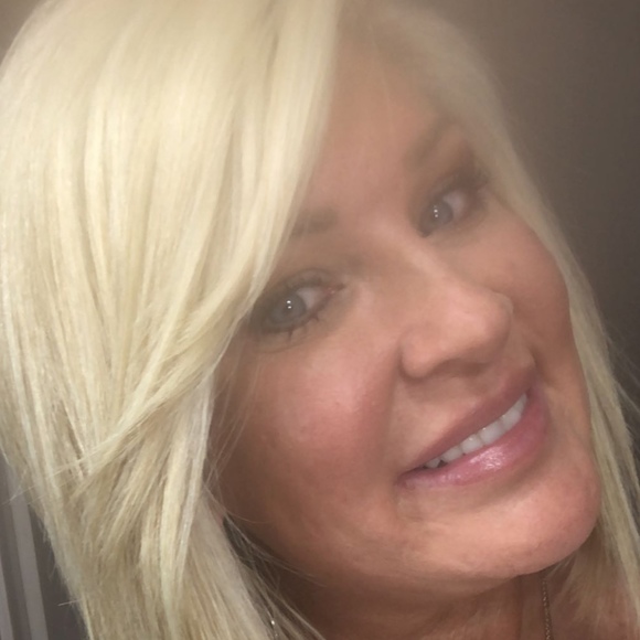 Meet your Posher, Posh - Picture 1 of 1